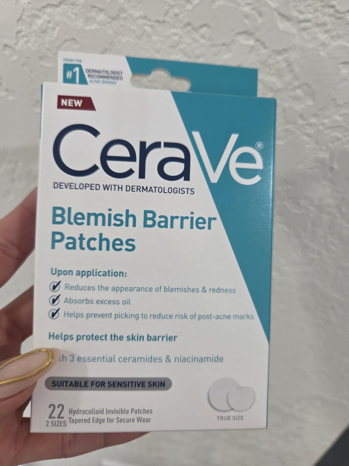 CeraVe Hydrocolloid Pimple Patches with Niacinamide, Ultra-Thin, 22ct | Absorbs Oil with Niacinamide and Ceramides, Ultra-Thin Acne Patches That Blend Into All Skin Tones, For Sensitive Skin customer photo 1