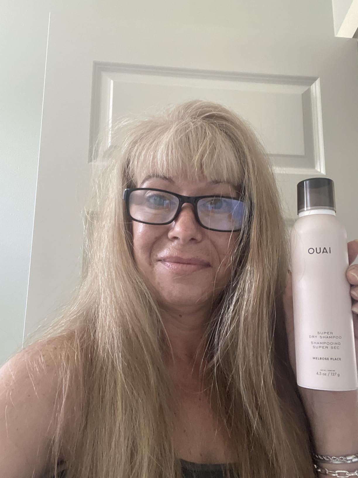 OUAI Super Dry Shampoo - Cape Town - Volumizing Dry Shampoo (4.5 Oz) | Absorbs Oil, Dirt & Sweat, Blends Seamlessly with Zero Residue, Long-Lasting Scent customer photo 1
