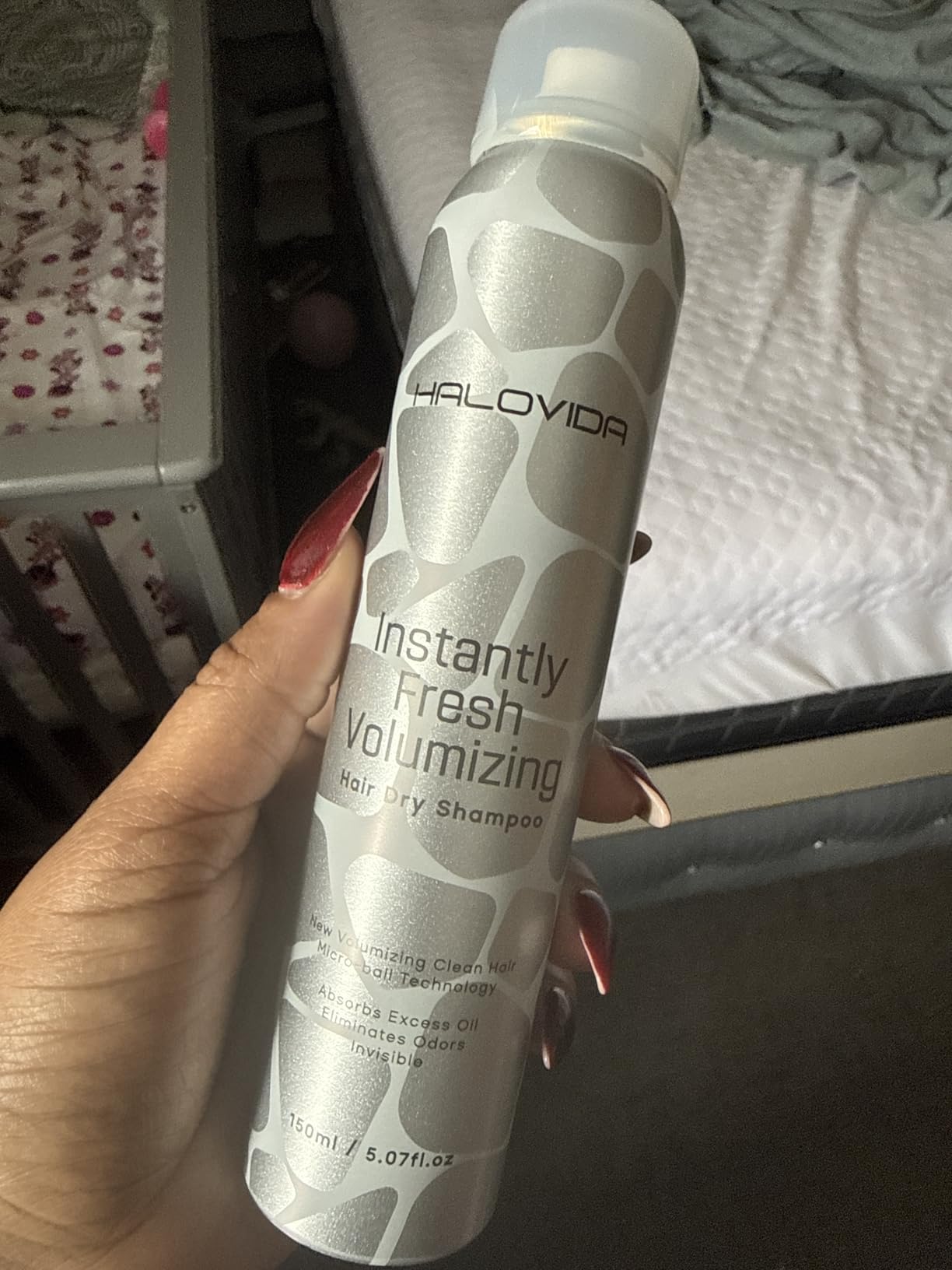 HALOVIDA Invisible Dry Shampoo, Instant Oil Control, Volumizing, Signature | No White Cast & Residue, Refresh Hair Up to 72 Hours, Gentle Formula for Sensitive Scalps, Absorbs Oil & Odor, 5.07 Fl Oz customer photo 2