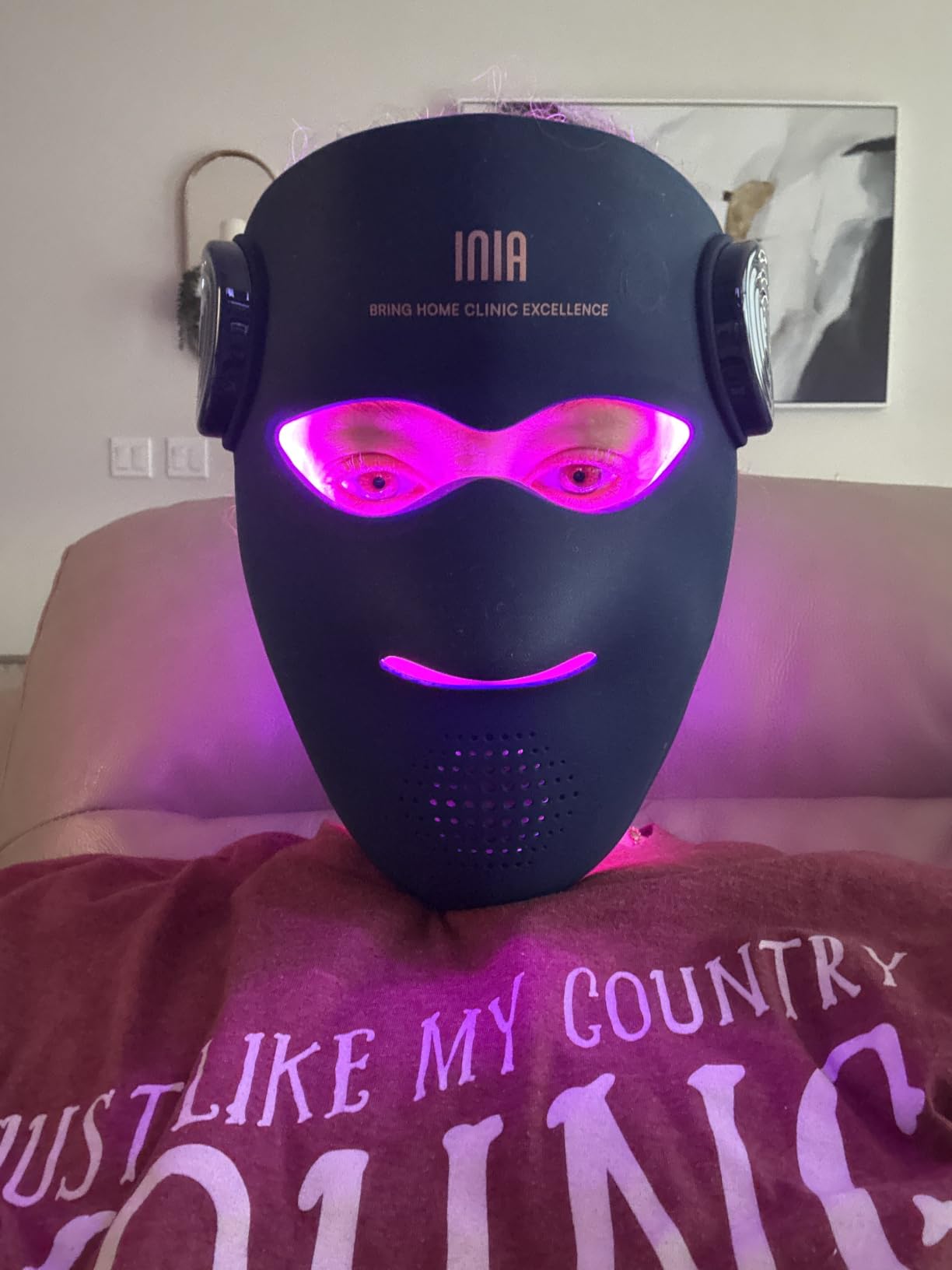 INIA GLOW 4D Wireless Red Light Therapy Mask for Face, Dual NIR, 320 LEDs | 4D Contour-Fit, Under-Eye Cooling, 4 Modes, Cordless & Rechargeable, Home & Travel Use, Skincare Gift for Women Wife Mom customer photo 1