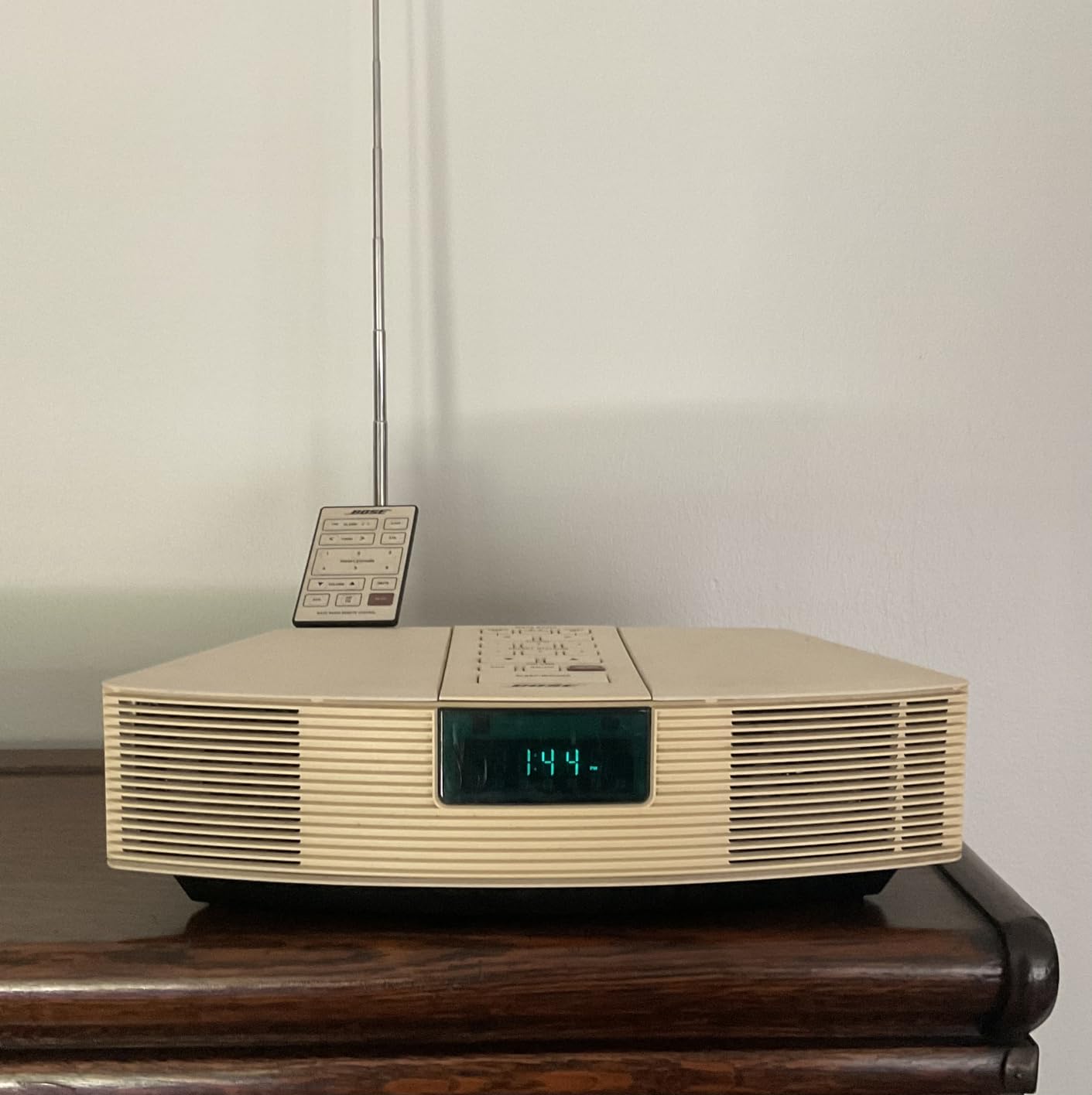 Tapo Smart IR & IoT Hub w/ Chime, Matter-Certified, H110, Universal Remote | For TVs, ACS & 18+ Device Types, Supports 8,000+ Infrared Brands, Voice & App Control, Custom Schedules & Automations customer photo 2