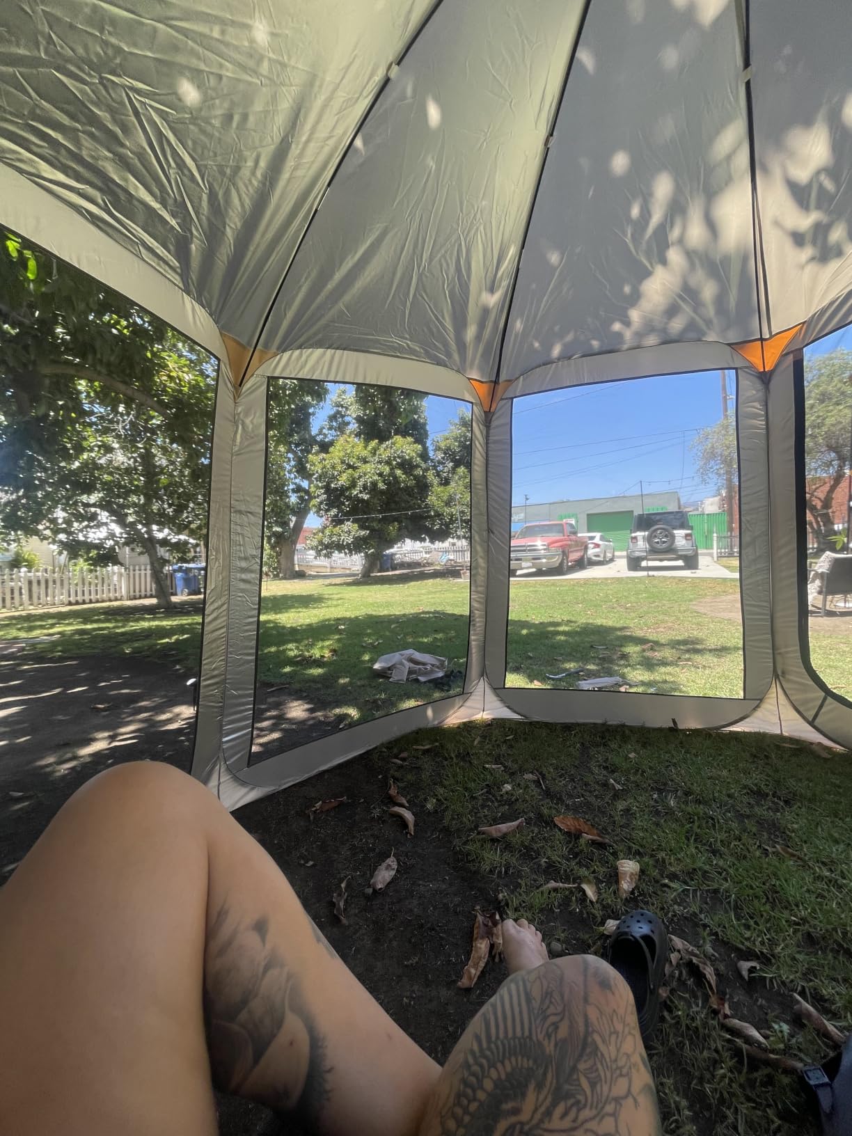 VEVOR SUV Tailgate Tent, 6 x 6 ft Pop-Up Screen House Canopy for 4-6 Person, Portable Screened Shelter with Carry Bag, for Car Camping, Backyard, Patio, Outdoor Activities customer photo 2